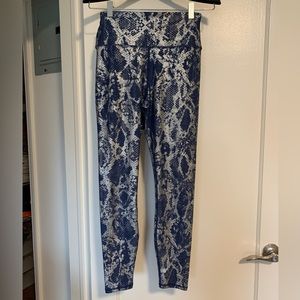 Carbon38 Metallic Snake High-Rise Legging